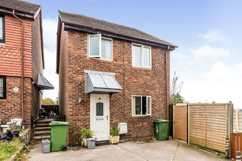 3 bedroom detached house to rent, Rapson Close, Portsmouth PO6
