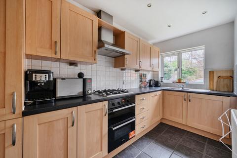 2 bedroom end of terrace house for sale, The Laurels, Woodley, Reading