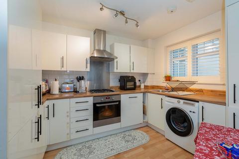 2 bedroom flat for sale, Bhamra Gardens, Maidenhead SL6