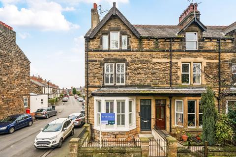 4 bedroom terraced house for sale, Dragon View, Harrogate, HG1