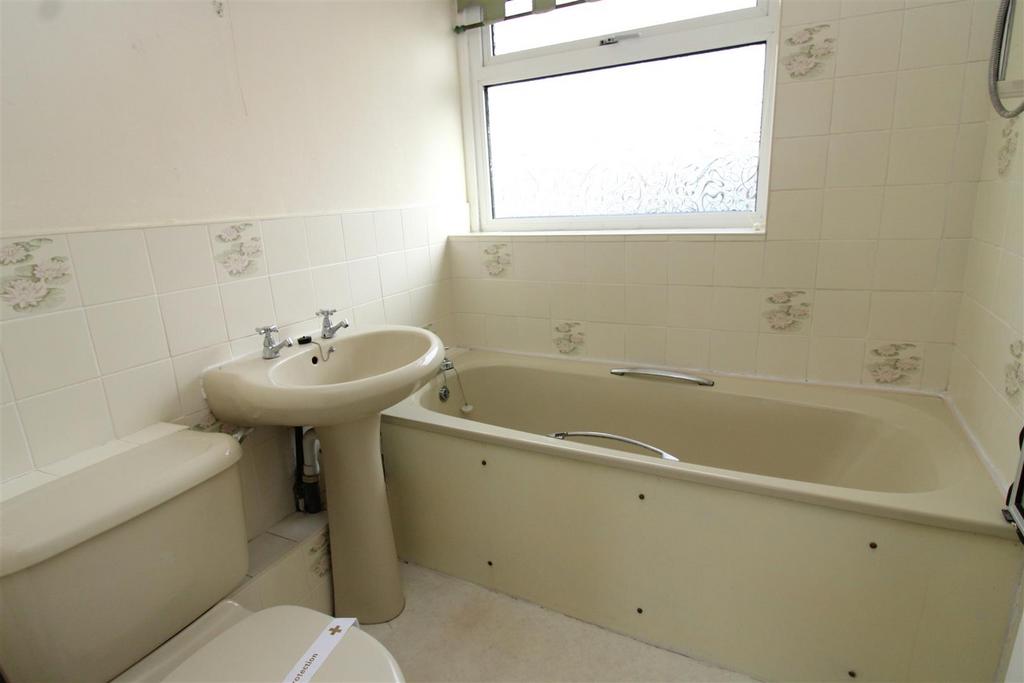 Bathroom.JPG