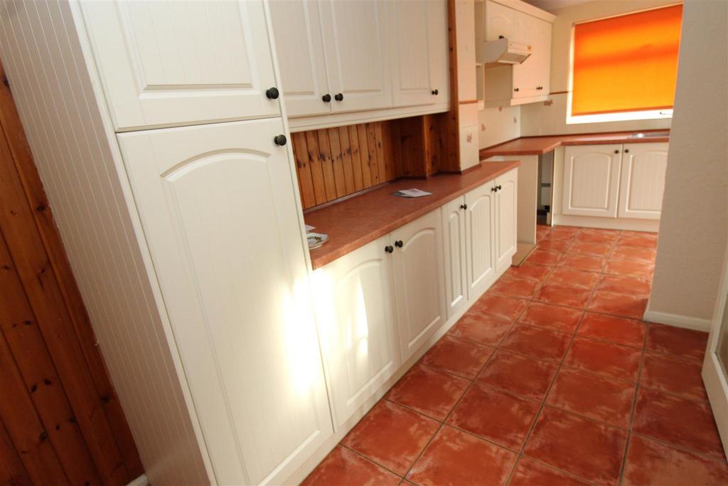 Kitchen Diner 3.JPG