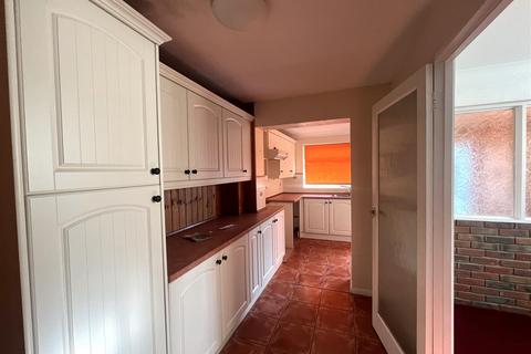 3 bedroom end of terrace house for sale, Seaton Park, Wick, Littlehampton