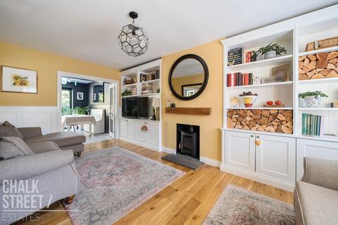5 bedroom semi-detached house for sale, Warren Drive, Hornchurch, RM12