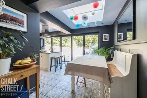 5 bedroom semi-detached house for sale, Warren Drive, Hornchurch, RM12