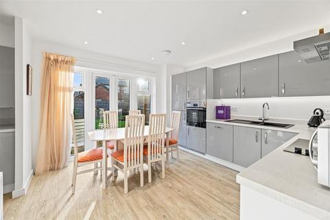 3 bedroom semi-detached house for sale, Galebrook Way, Appleton Thorn, WA4