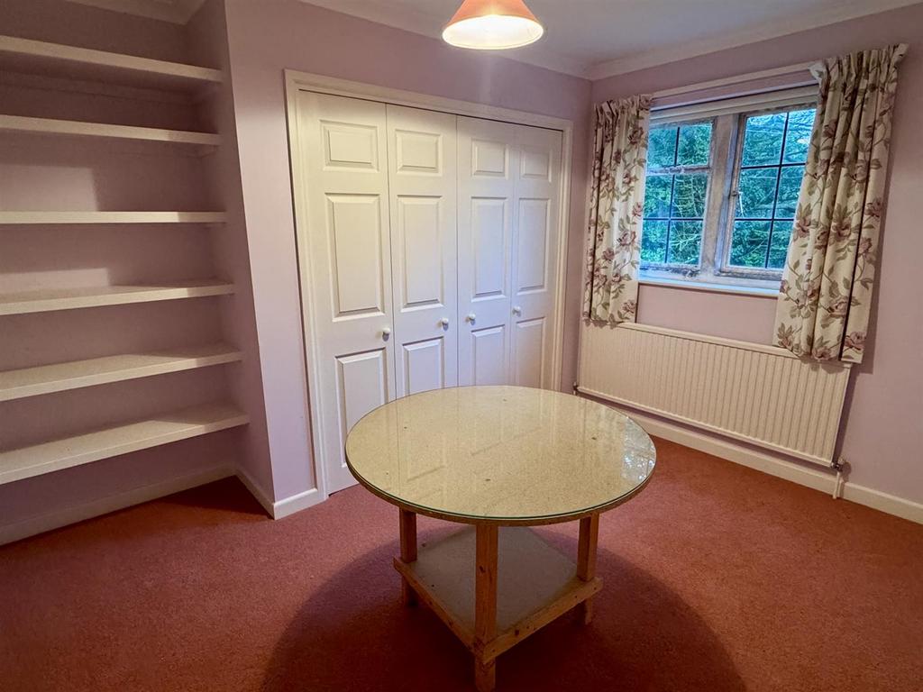 Bedroom 2.JPEG