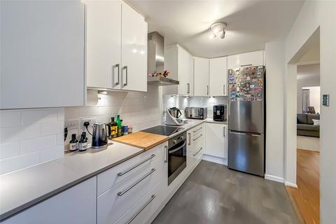 3 bedroom terraced house for sale, Wendover Close, Harpenden, Hertfordshire, AL5