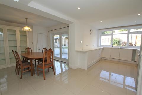 6 bedroom detached house for sale, De Roos Road, Eastbourne BN21