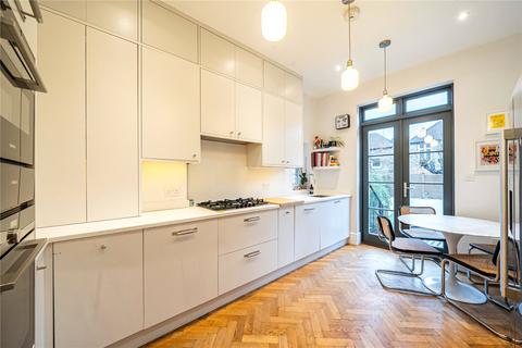 undefined, Belmont Hill, London