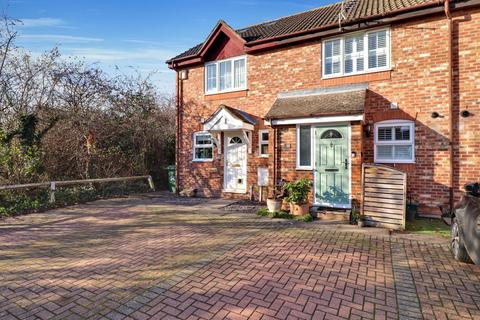 2 bedroom terraced house for sale, Weldon Drive, West Molesey, KT8