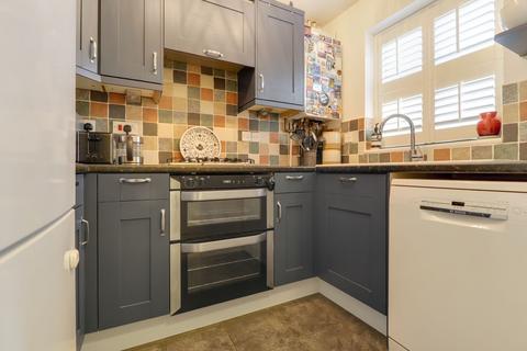 2 bedroom terraced house for sale, Weldon Drive, West Molesey, KT8