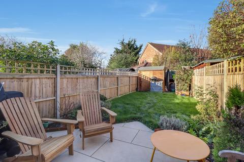 2 bedroom terraced house for sale, Weldon Drive, West Molesey, KT8