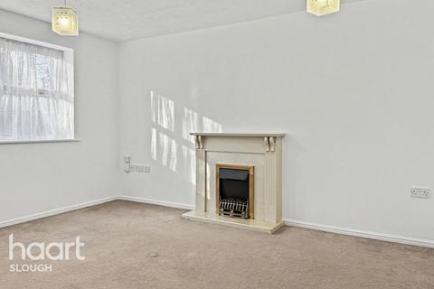 2 bedroom apartment for sale, Hurworth Avenue, Slough