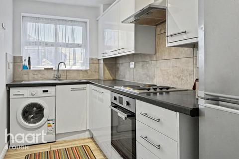 2 bedroom apartment for sale, Hurworth Avenue, Slough