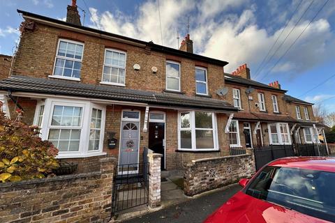 3 bedroom terraced house to rent, Whitehall Road, Uxbridge