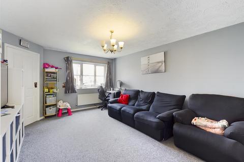 3 bedroom house to rent, Wantage Close, Maidenbower, Crawley, West Sussex. RH10 7NU