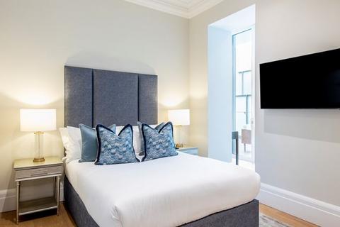 3 bedroom apartment to rent, Duke Street, London W1K