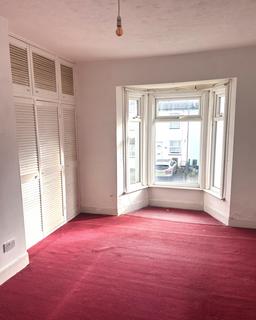 3 bedroom terraced house for sale, Gillingham Road  ME7