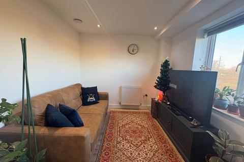 1 bedroom flat for sale, Ironbridge House, Windmill Place, Southall