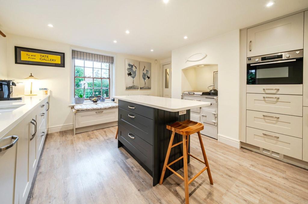 Kitchen/Breakfast