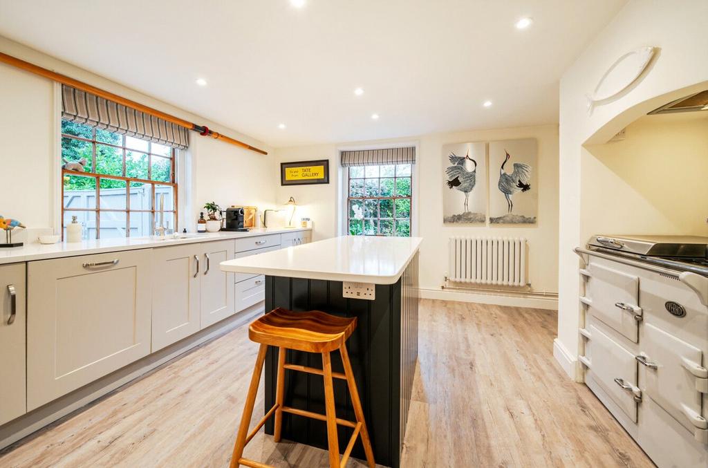 Kitchen/Breakfast