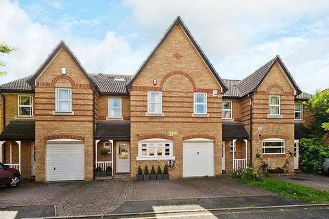 4 bedroom terraced house to rent, Battersea