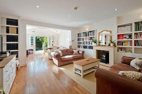 4 bedroom terraced house to rent, Battersea