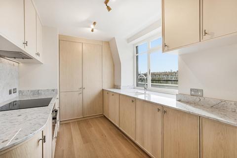3 bedroom flat to rent, Onslow Square, South Kensington, London, SW7