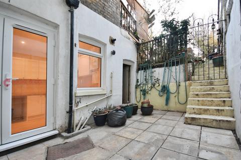 1 bedroom flat for sale, Albert Road, Ramsgate