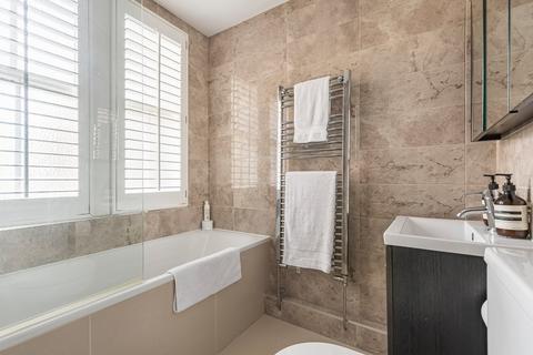 1 bedroom flat for sale, Rosehill Road, Wandsworth, London, SW18