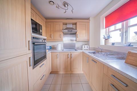 2 bedroom apartment for sale, High Street, Knowle, B93