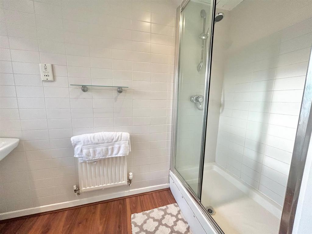Ensuite.jpg