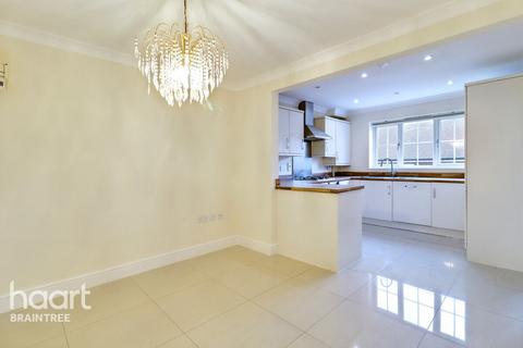 4 bedroom detached house to rent, Mill Park Drive, Braintree