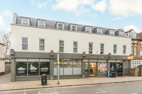 1 bedroom flat for sale, The Green, Twickenham TW2