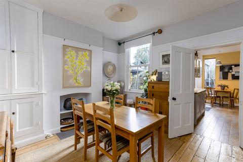 undefined, South Bank Avenue, York