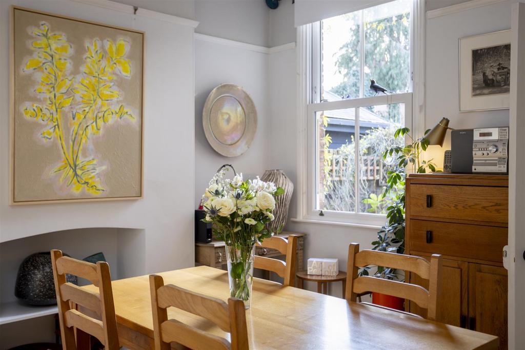 30 South Bank Avenue 4.jpg