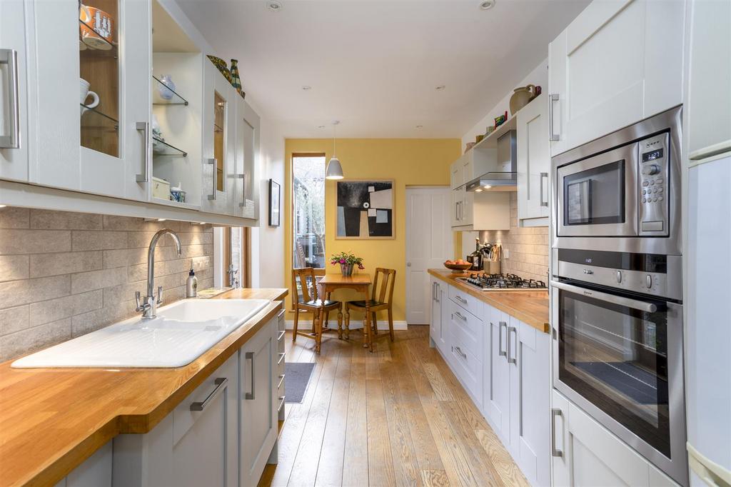 30 South Bank Avenue 5.jpg