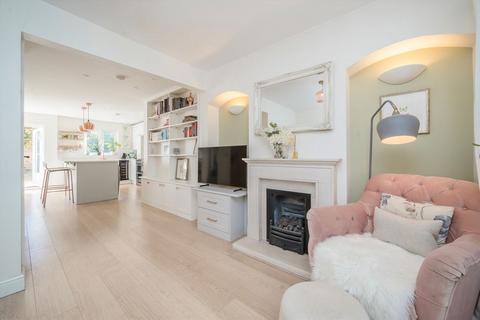 2 bedroom house for sale, St. Marys Square, London W5
