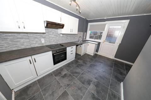 3 bedroom end of terrace house for sale, Alexander Road, Glenrothes