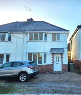 3 bedroom semi-detached house to rent, South Road, Stourbridge DY8