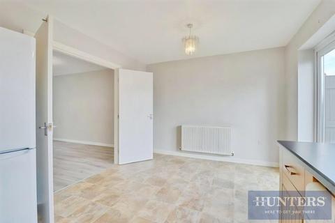 3 bedroom house to rent, Crag View, Bradford