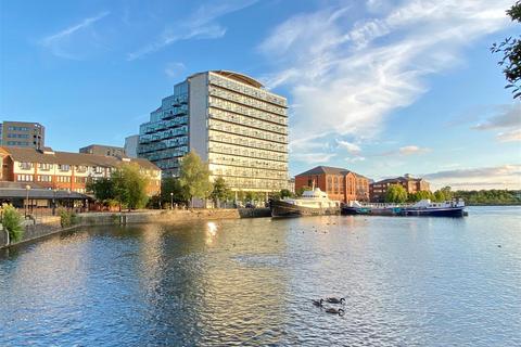 Studio to rent, Abito, Clippers Quay, Salford