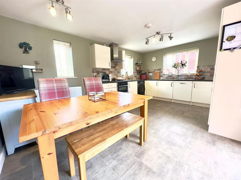 Kitchen Diner