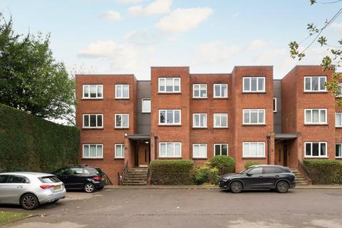 2 bedroom apartment for sale, Oatlands Drive, Weybridge, KT13