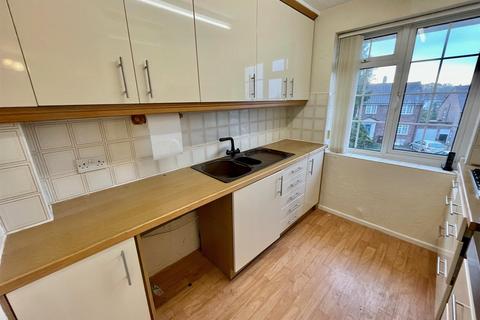 2 bedroom apartment for sale, Sandringham Road, Potters Bar EN6