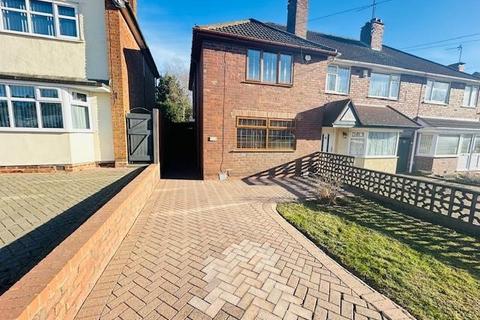 2 bedroom end of terrace house to rent, Beacon Road, Birmingham