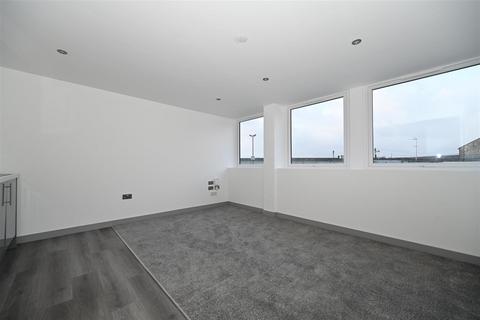 1 bedroom apartment to rent, Green Lane, Yeadon