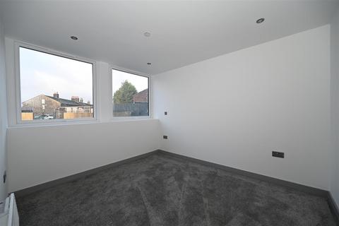 1 bedroom apartment to rent, Green Lane, Yeadon