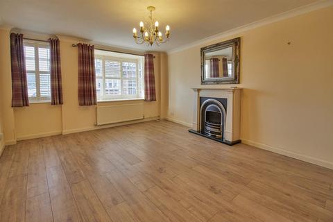 2 bedroom detached house to rent, Lutterworth Road, Burbage, Hinckley